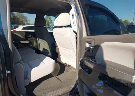 2018 Chevrolet Silverado 1500 1Lt z USA, uszkodzony, nr VIN 3GCUKREC3JG386820